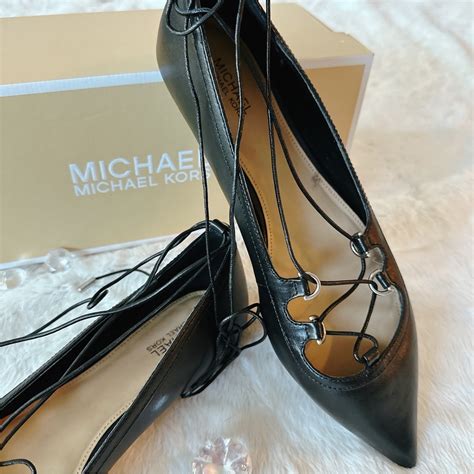 Michael Kors Tabby Lace Up Black Leather Flat 7.5 M / 38